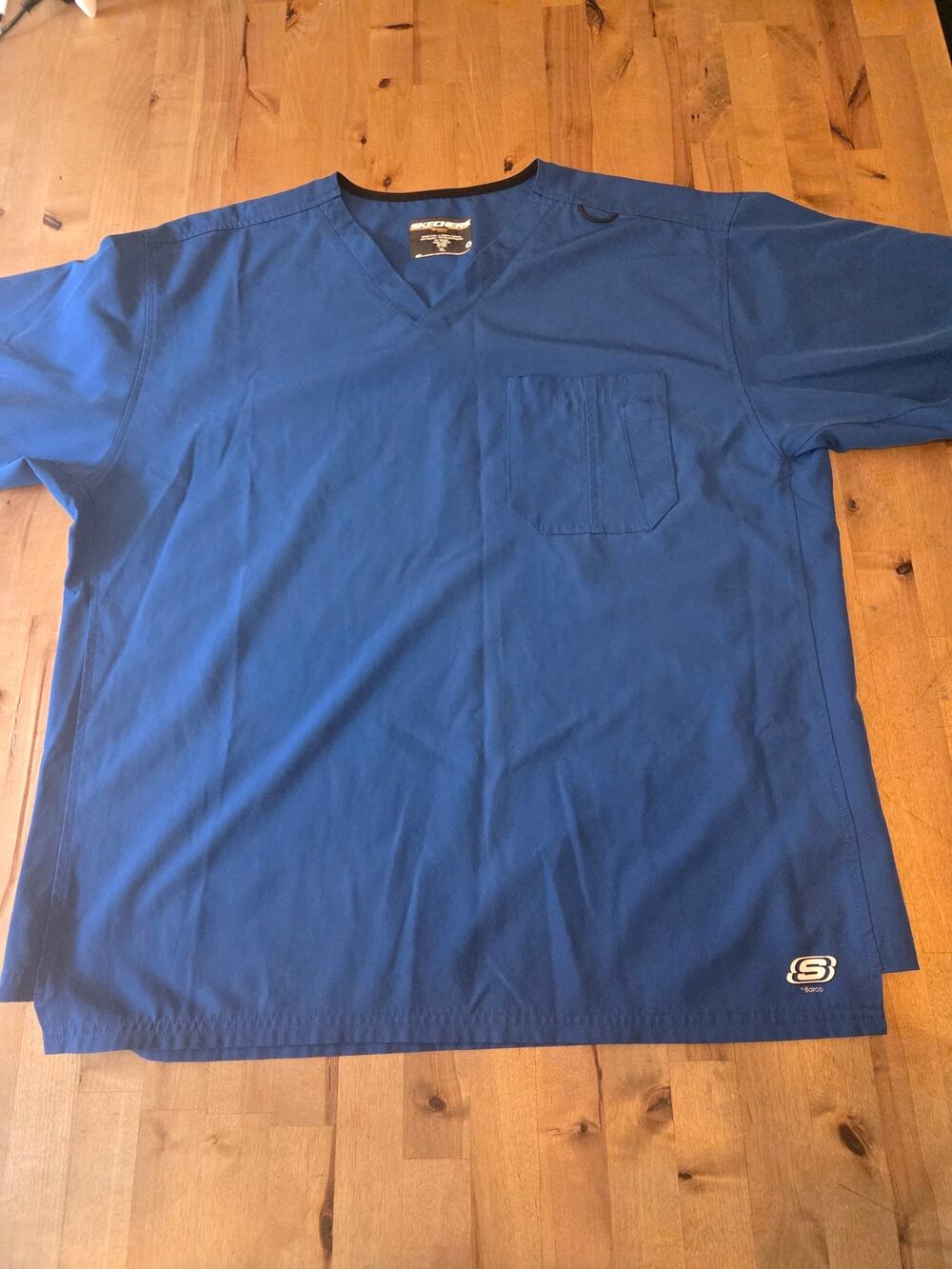 Skechers by Barco Men's V-Neck Scrub Top Blue Size XL - Excellent Condition